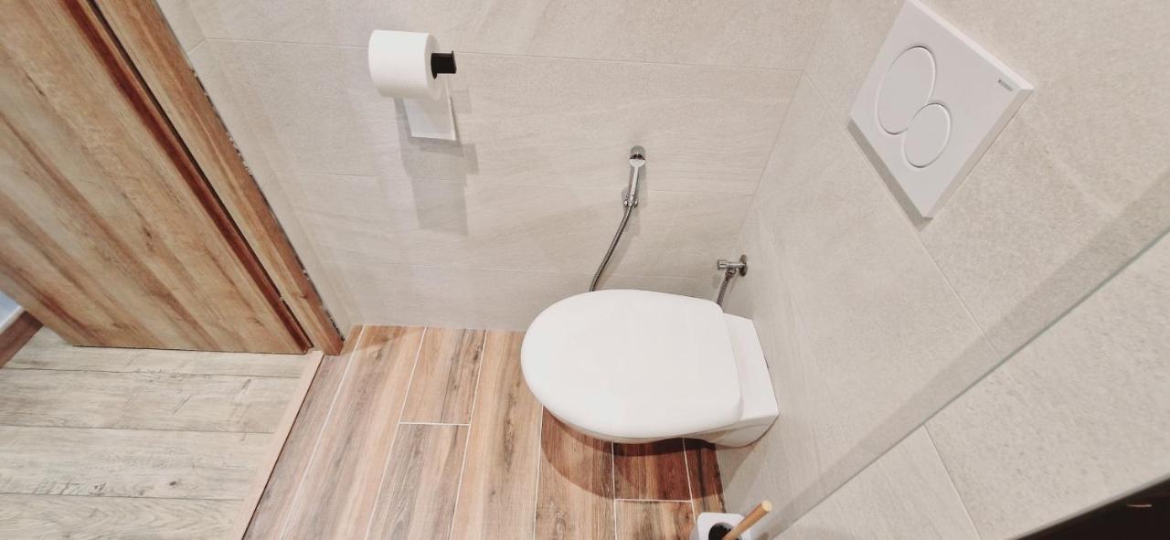 Apartament Le Claudius Annecy Zewnętrze zdjęcie